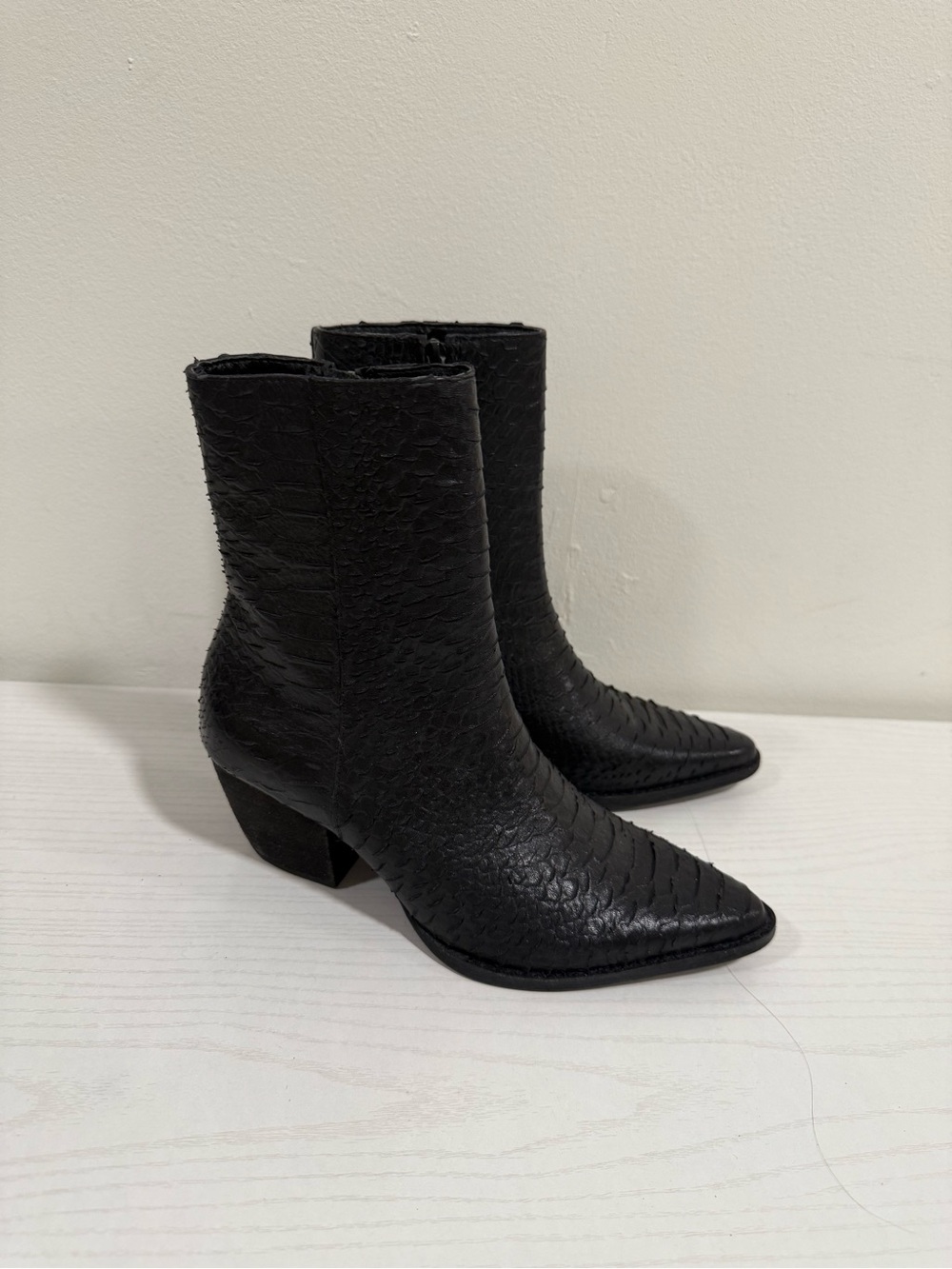 Matisse Black Textured Pointed-Toe Ankle Booties